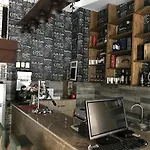 Hotel Nina & Lounge Bar