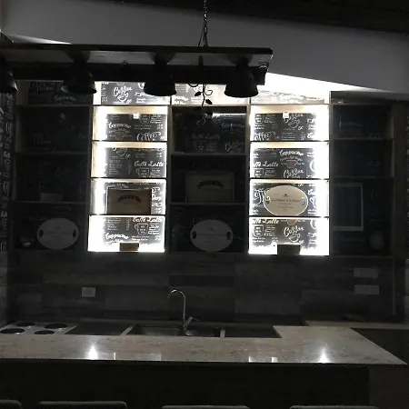 Nina & Lounge Bar 3* Σκόπια