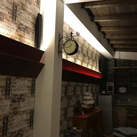 Nina & Lounge Bar 3*