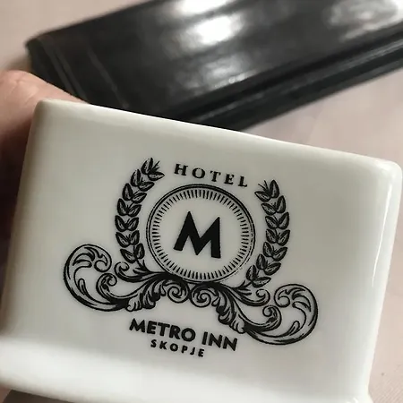 Nina & Lounge Bar Hotel