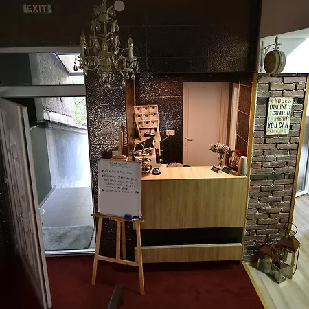 Nina & Lounge Bar Hotel Skopje