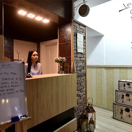 Hotel Nina & Lounge Bar