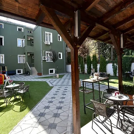 Nina & Lounge Bar Hotel Skopje