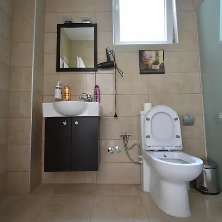 Hotel Nina & Lounge Bar 3*