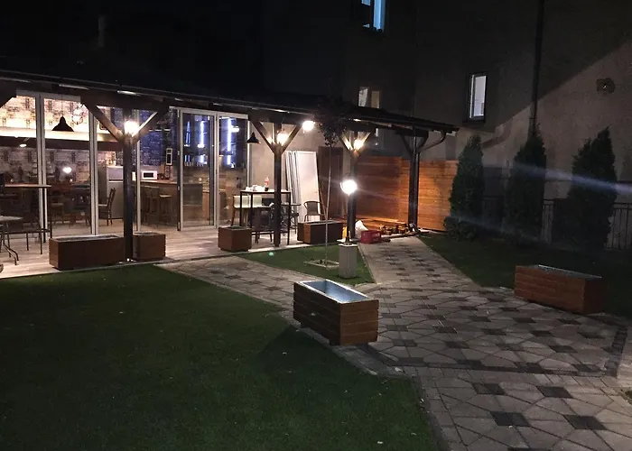 فندق Nina & Lounge Bar