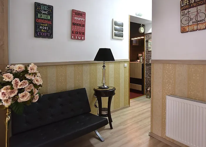 Nina & Lounge Bar Skopje