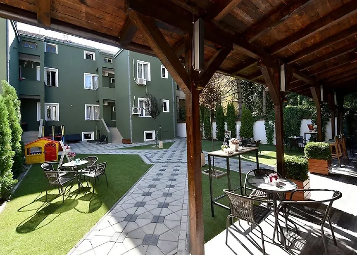 Nina & Lounge Bar Hotel Skopje