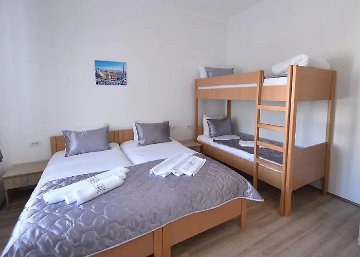 Nina & Lounge Bar Hotel Skopje