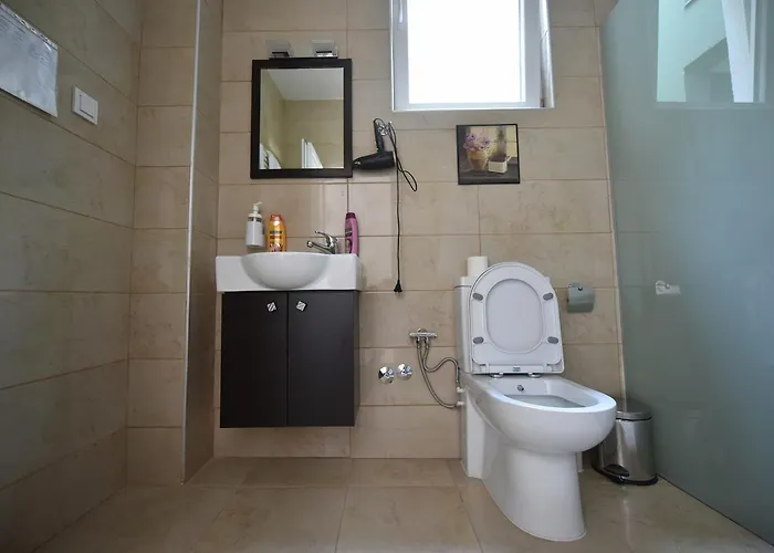 Hotel Nina & Lounge Bar 3*