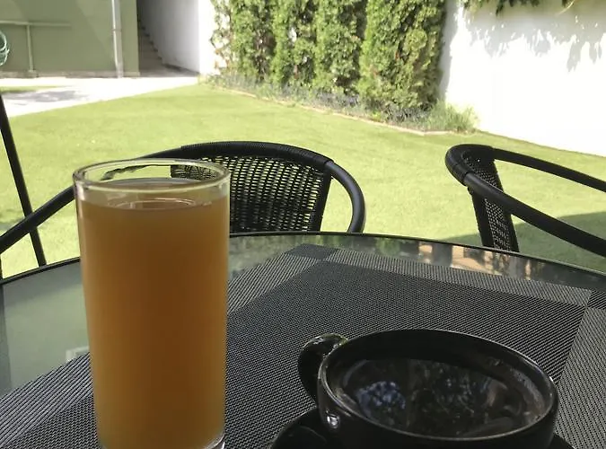 Nina & Lounge Bar Hotel Skopje